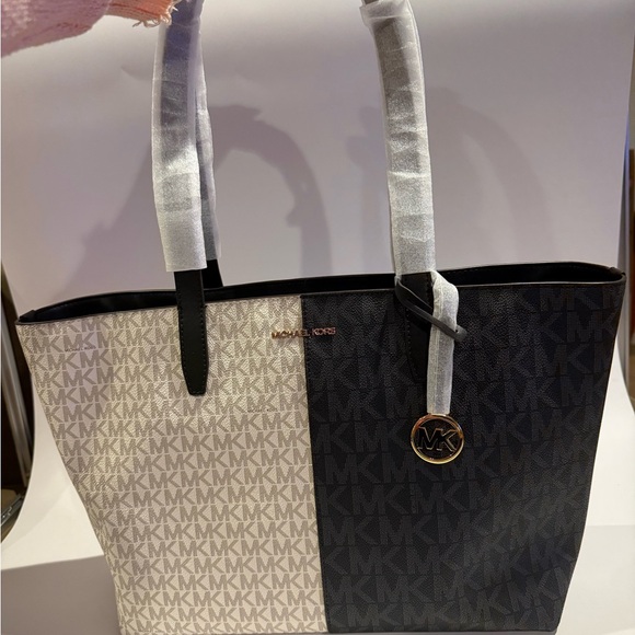 Michael Kors Two-Tone Navy and Cream Tote - Picture 1 of 9